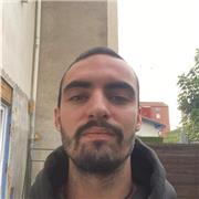 Je souhaite aider les personnes en difficulté avec la langue Française. Car c’est avec les mots que nous communiquons alors autant bien les utiliser !